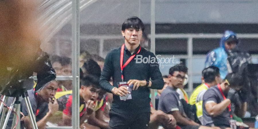 Shin Tae-yong Kirim Pesan Belasungkawa, Warganet: Maaf Coach, Semoga Kuat Melihat Sepak Bola di Indonesia