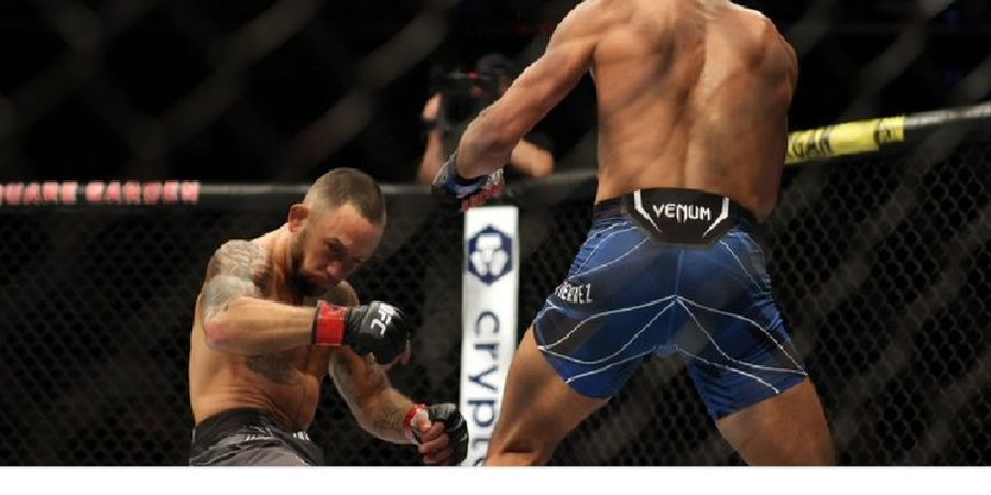 Hasil UFC 281 - Algojo Charles Oliveira Dikirim ke Alam Pensiun dengan Cara Tragis