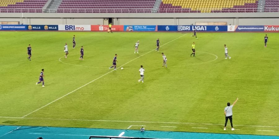 Hasil Liga 1 - Persib Bandung Melumat Persik Kediri dengan Skor 3-0