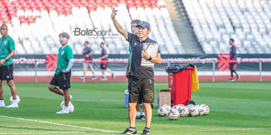 Piala AFF 2022 - Tiga Tahun Melatih Timnas Indonesia, Shin Tae-yong Baru Pertama Merasakan SUGBK