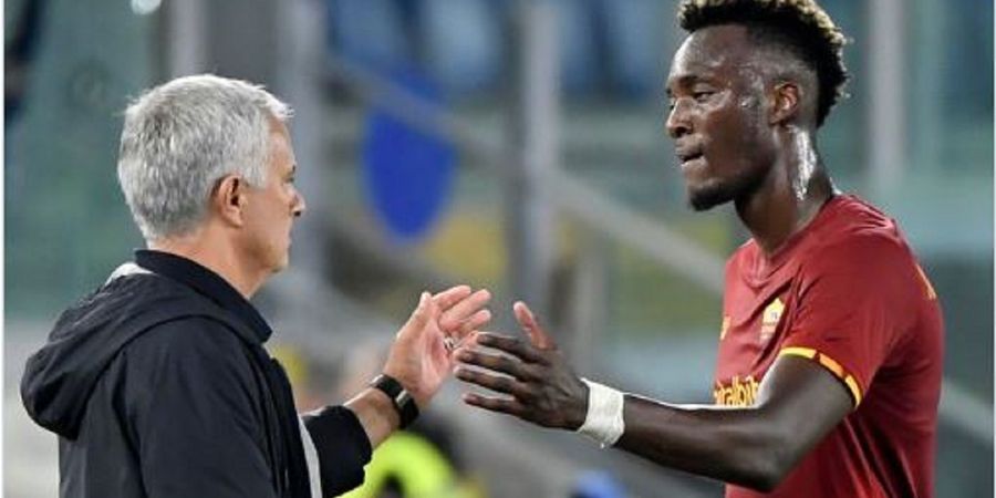 Jadi Kandidat Utama Pelatih Timnas Portugal, Jose Mourinho Diyakini Tetap Bertahan di AS Roma