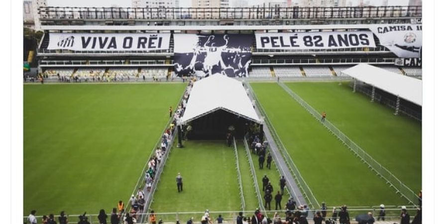 Jenazah Pele Disemayamkan di Stadion Santos FC - Neymar Absen, Real Madrid Kirim Wakil Presiden