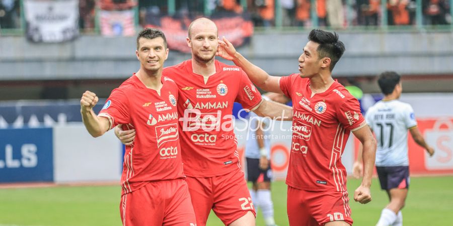 Media Ceko Soroti Tingkah Abdulla Yusuf Helal Kepada Michael Krmencik Usai Gagal Cetak Gol Untuk Persija