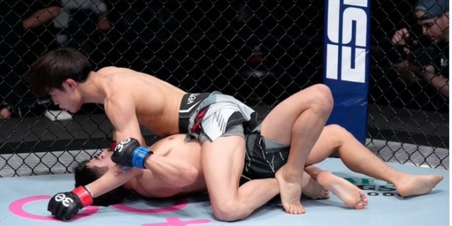 Hasil UFC Vegas 68 - Si Kura-kura Besi Kunci Lawan yang Sudah Luka-luka dan Teror Jagoan Tak Terkalahkan Berlanjut