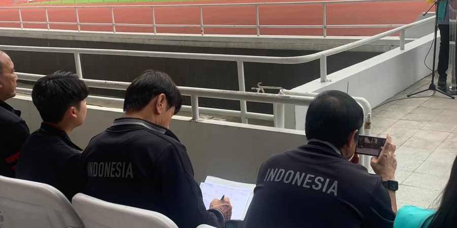 Di Tengah Agenda 100 Hari Jelang Piala Dunia U-20, Shin Tae-yong Tetap Sibuk Analisis Berkas Formasi