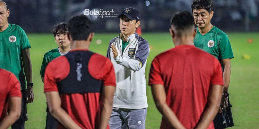 Bolak-balik, Shin Tae-yong Dipastikan Tetap Pimpin Latihan Perdana Timnas Indonesia di Surabaya