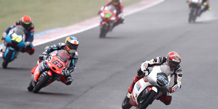 Moto3 Argentina 2023 - Ulah Pembalap Lain Bikin Mario Gagal Finis Saat Kejar Hasil Bagus