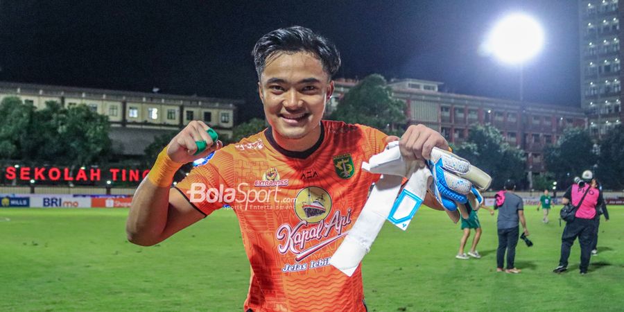 Pelatih Dewa United Takjub dengan Performa Ernando Ari Bersama Persebaya: Seharusnya Dia di Timnas Indonesia Saja