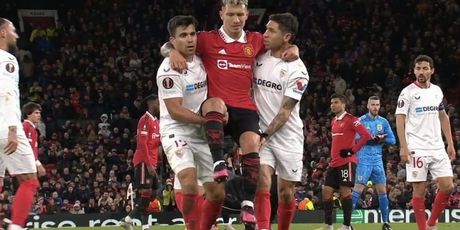 Tragedi Manchester United Lengkap: Varane dan Lisandro Cedera, Maguire Cetak Gol Bunuh Diri Pakai Muka