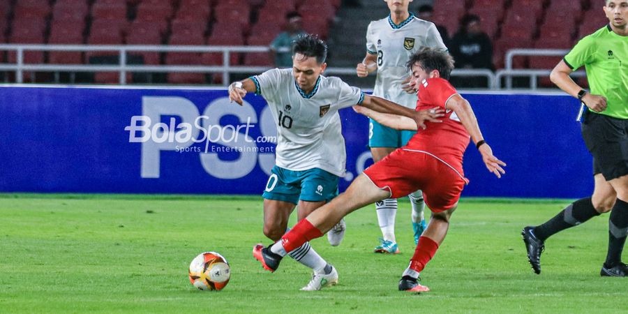 Babak I - Hokky Caraka Assist Pakai Badan Bagian Belakang, Timnas U-22 Indonesia Unggul Tipis atas Lebanon