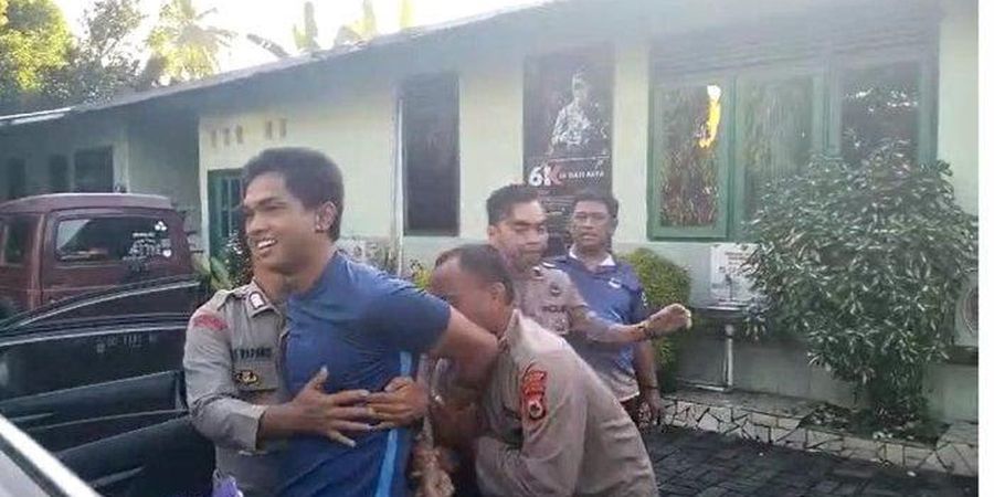 Kronologi Mantan Pemain PSM Hisyam Tolle Tusuk Leher Satpam Karaoke Hingga Ditangkap Polisi