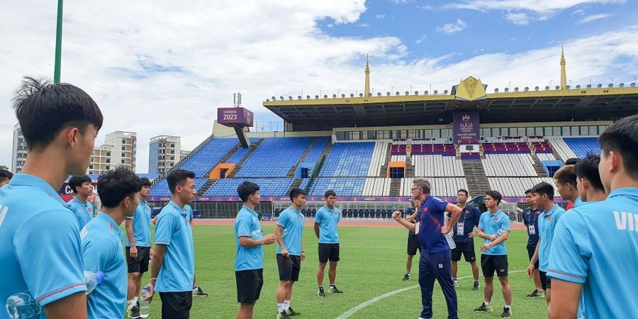 Phillipe Troussier Ngotot Pertahankan Tim Utama, Vietnam Tak Gelar Latihan untuk Lawan Timnas U-22 Indonesia