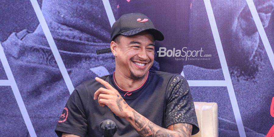 Alasan Jesse Lingard Pakai Sepatu Sepak Bola Asal Indonesia. 