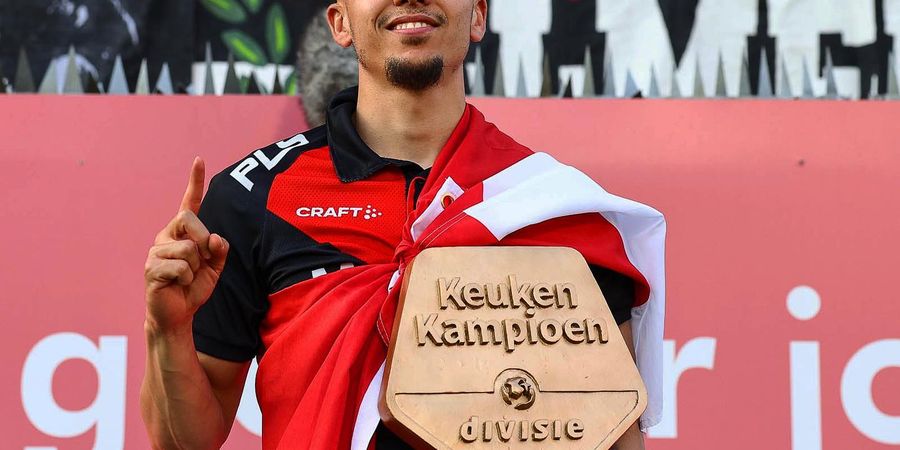 Tulis Alhamdulillah, Pemain Almere City Bawa Bendera Indonesia Usai Timnya Promosi ke Eredivisie