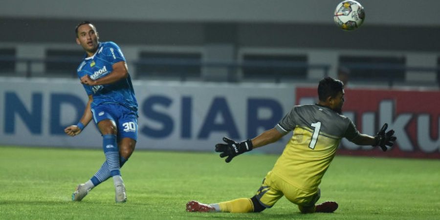 Hasil Liga 1 - Ezra Walian Selamatkan Muka Persib, Tren Kemenangan Dewa United Terhenti