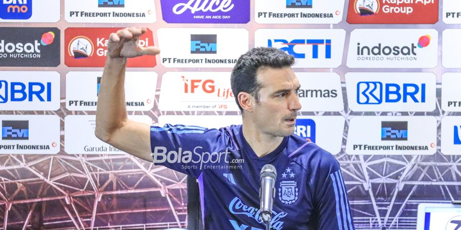 Datang ke Indonesia, Pelatih Argentina Malas Jawab soal Kelakuan Nyeleneh Kiper Terbaik Piala Dunia