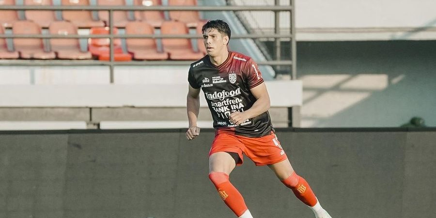 Bek Timnas Thailand Dedikasikan Gol Pertama di Liga 1 untuk Sang Ibu yang Berjuang Melawan Kanker