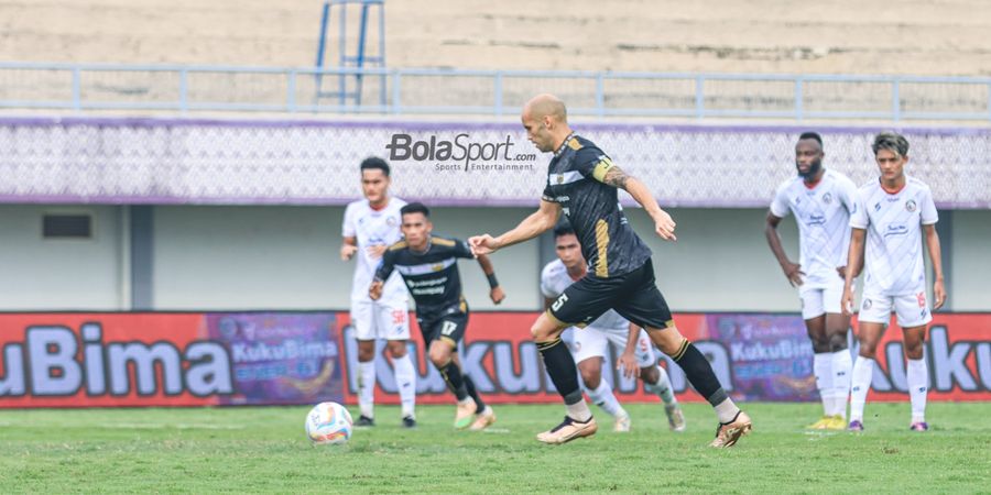 Hasil Liga 1 - Eks Anak Asuh Kurniawan Dwi Yulianto Gagal Penalti, Dewa United Menang Tipis atas Arema FC