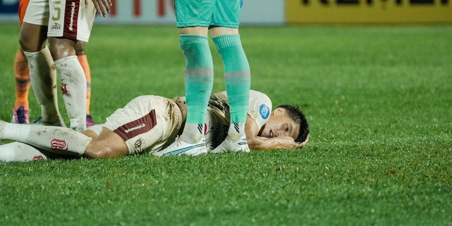 Media Thailand Soroti Kebrutalan Pemain Liga 1 Usai Tendang Kepala Elias Dolah