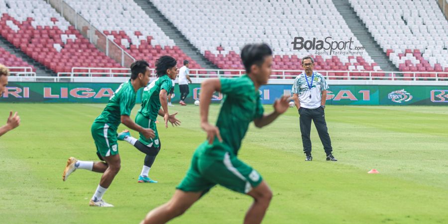 Aji Santoso Berharap SUGBK Penuh saat Duel Lawan Persija