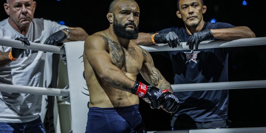 ONE Fight Night 13 - Begini Asal Muasal Tangan Batu John Lineker