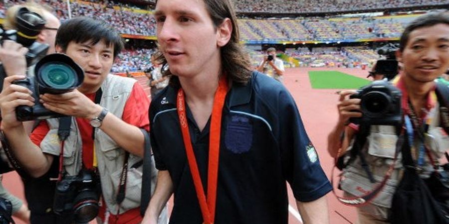 SEJARAH HARI INI - Lionel Messi Persembahkan Medali Emas Olimpiade buat Argentina