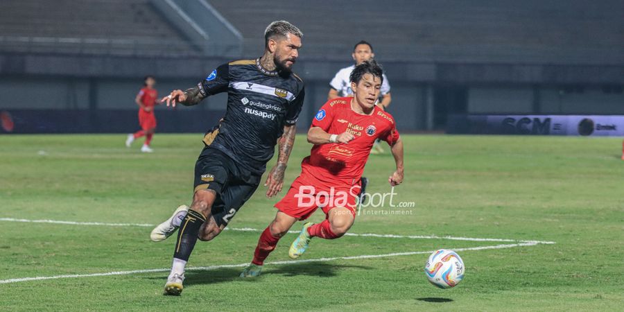 Klasemen dan Top Skor Liga 1 - Madura United di Puncak, Persib dan Persija Ketat