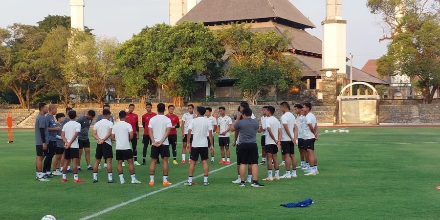 Tanpa Shin Tae-yong, Latihan Perdana Timnas U-23 Indonesia Diikuti 20 Pemain, Satu Cedera, dan 7 Nama Absen