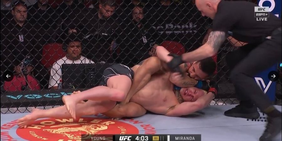 Hasil UFC 293 - Kuncian Detik Terakhir Pemilik Catatan Tahan Bantingan yang Lebih Sangar dari Khabib