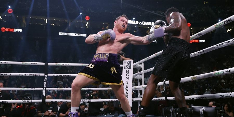 Hasil Tinju Dunia - Bikin Lawan Menderita 12 Ronde, Canelo Alvarez Beringas Kalahkan Jermell Charlo