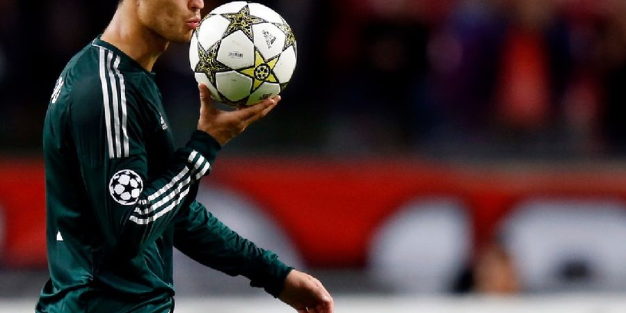 SEJARAH HARI INI - Cristiano Ronaldo Cetak Hat-trick Pertama  di Liga Champions