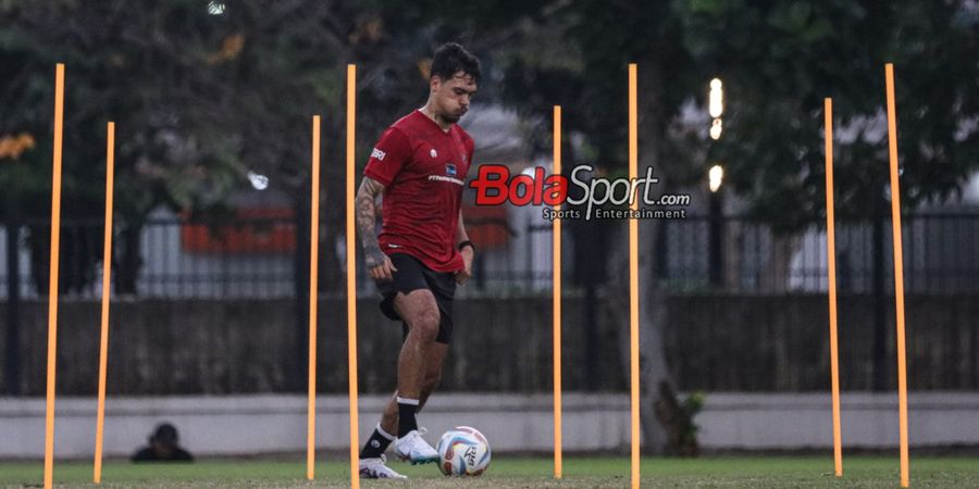 Shayne Pattynama Baru Bergabung Bersama Timnas Indonesia H-2 Sebelum Piala Asia 2023 Dimulai