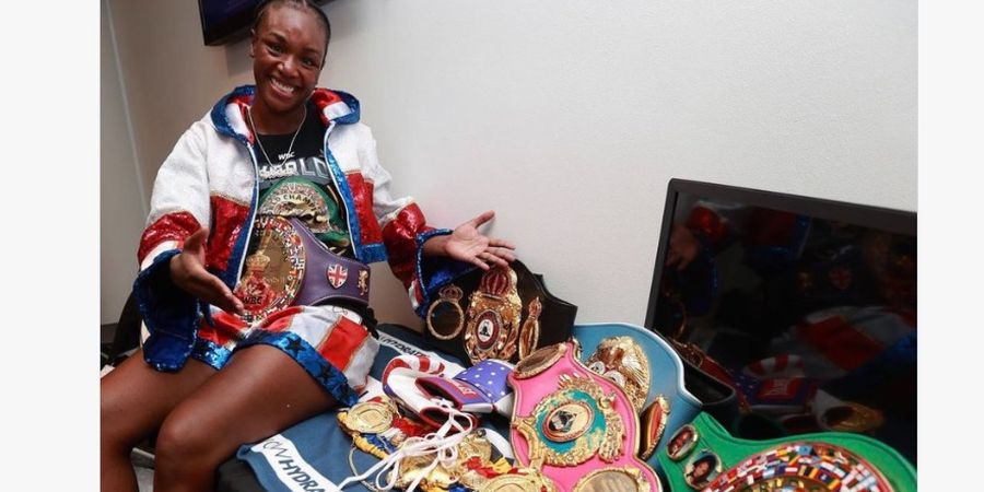 SEJARAH HARI INI - Ratu Tinju Dunia Claressa Shields Satukan 6 Sabuk Juara