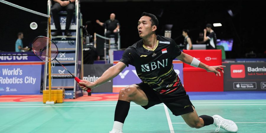 Hasil French Open 2023 - Jonatan Bangkit Hajar Kompatriot Kento Momota dalam 2 Gim Berkelas