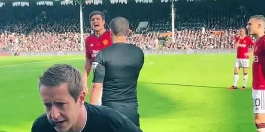 Reaksi Maguire saat Wasit Ngecek Gol Man United yang Dianulir Viral di Media Sosial