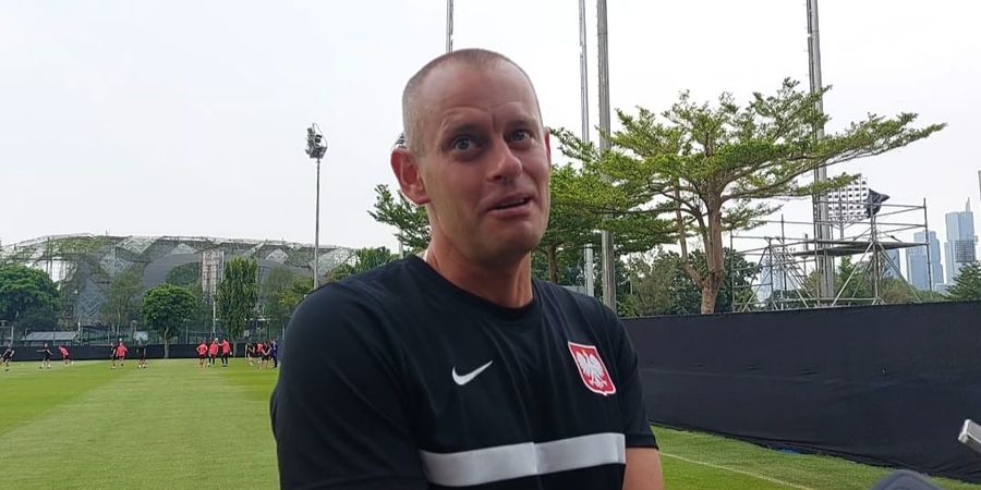 Piala Dunia U-17 2023 - Punya Warna Bendera yang Sama, Pelatih Polandia Wajibkan Suporter Indonesia Dukung Timnya