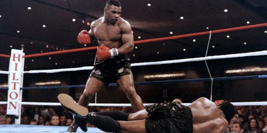 SEJARAH HARI INI - Kaki Lawan Jadi Agar-agar, Mike Tyson Juara Dunia Tinju Kelas Berat Termuda