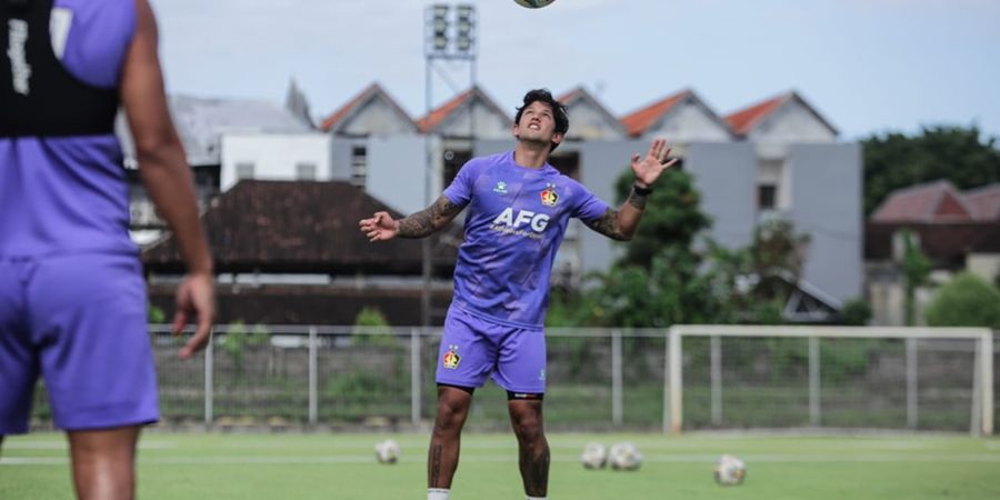 Tidak Ingin Hanya Jadi Pelengkap, Irfan Bachdim Akan Bawa Persik Kediri ke Papan Atas