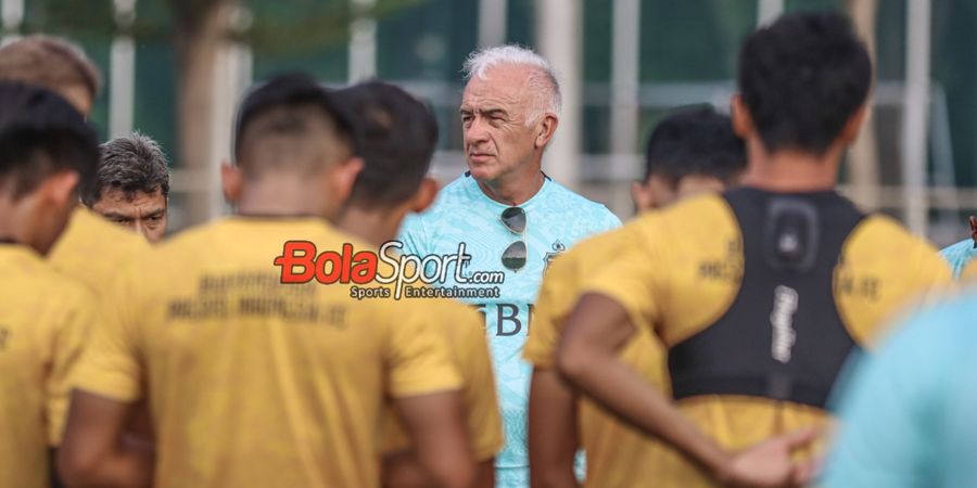 Mario Gomez Buka Peluang Radja Nainggolan Jalani Debut Bersama Bhayangkara FC di Laga Kontra Persita