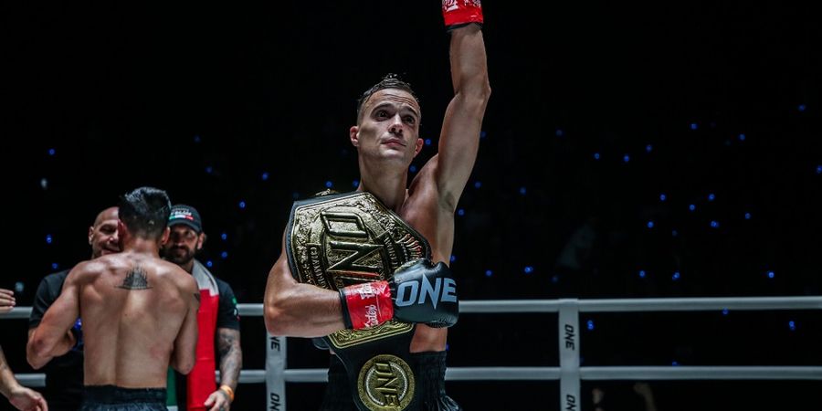 ONE Championship - 8 Tahun Tak Terkalahkan, Jonathan Di Bella Tidak Terbebani Rekor