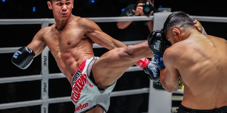 ONE Championship - Tendangan Maut Superbon Raih KO Terbaik Kickboxing 2023