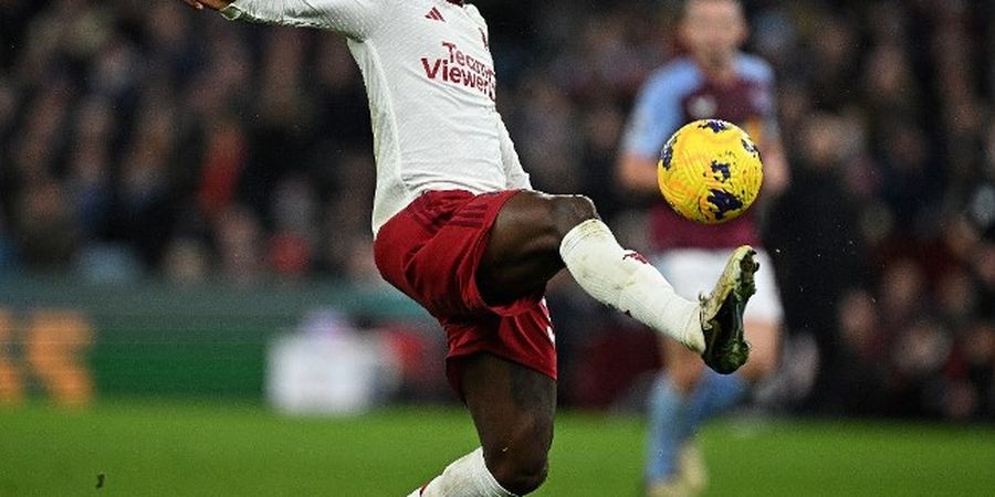 Mendadak Kesurupan Roh Messi, Pogba Mini Man United Permalukan Lawan dan Kawan