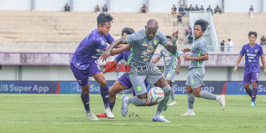 Hasil Liga 1 - Paulo Henrique Tebus Dosa, Persebaya Curi Poin dari Persita