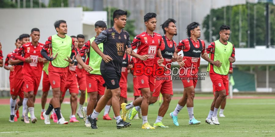 Liga 2 - Jamu Semen Padang di Leg Pertama Semifinal, Malut United FC Punya Modal Rekor Kandang Bagus