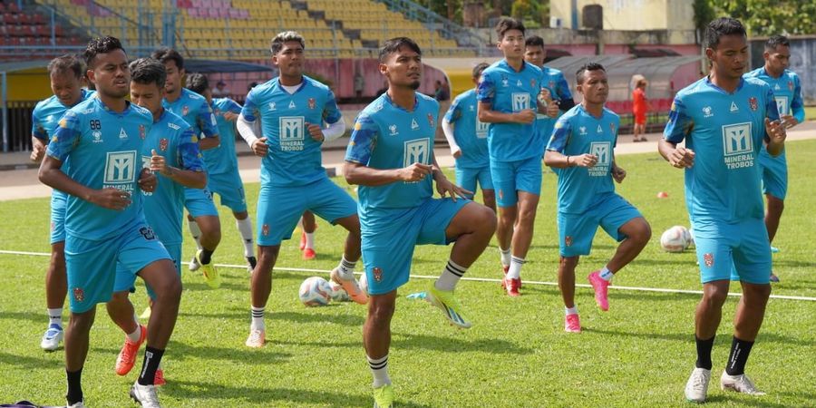 Liga 2 - Malut United FC Tantang Rekor Perkasa Semen Padang di Stadion H. Agus Salim