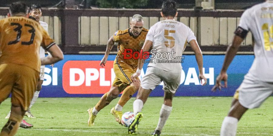 Mentalitas Harus Dipertahankan, Radja Nainggolan Percaya Diri Bhayangkara FC Bisa Putus Laju Positif Arema FC