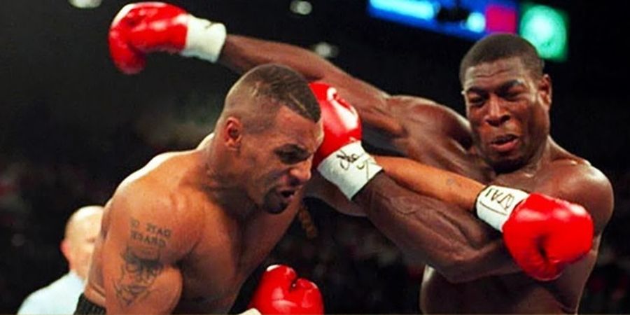 SEJARAH HARI INI - 13 Pukulan Tak Berbalas Kirim Lawan ke Alam Pensiun, Mike Tyson Jadi Juara Dunia Lagi