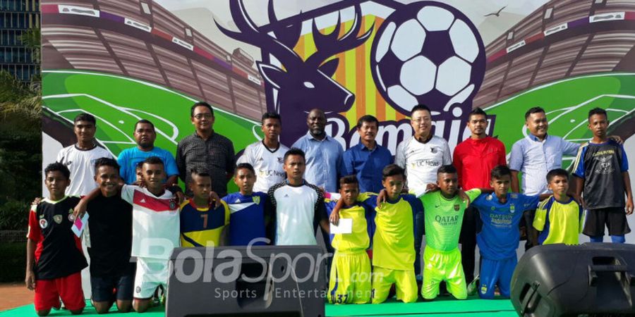 Bepe, Jacksen F Tiago dan Rifad Marasabessy Seleksi 11 Anak Tulehu untuk Akademi Chelsea FC 
