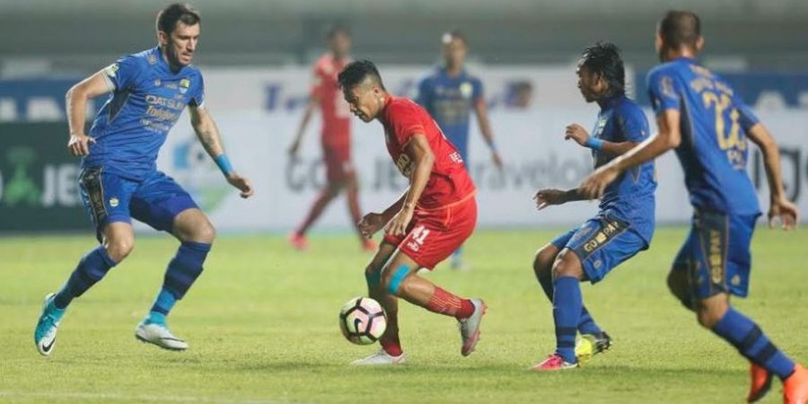 Wasit asal Iran Akan Pimpin Laga Arema FC Vs Persib Bandung