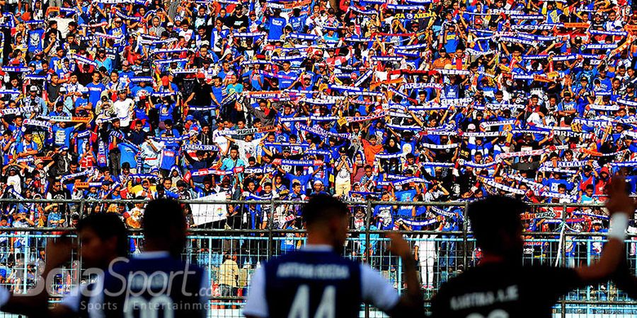 Aremania Berulah Saat Jamu Bhayangkara FC, Singo Edan Kena Denda PSSI 